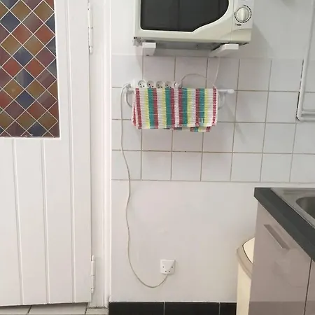 With New Kitchen, Non-smoking Apartment *
